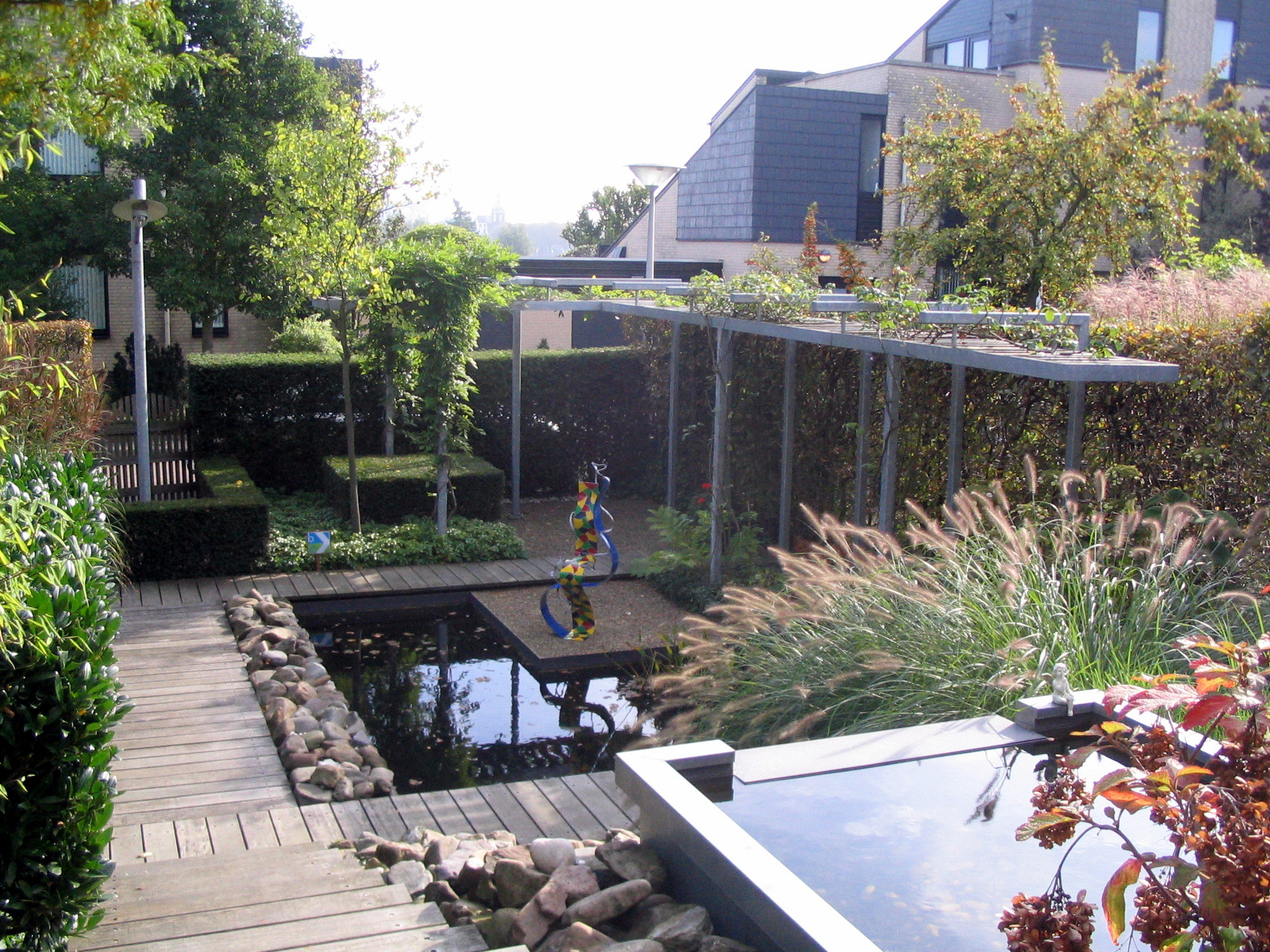 vijver tuin Rotterdam met waterval